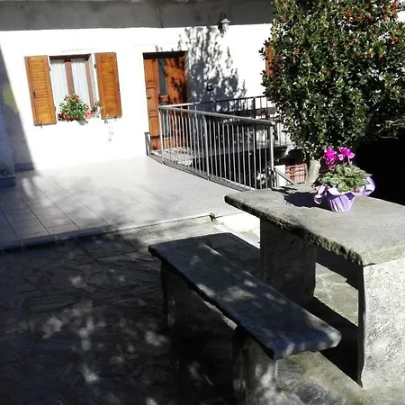 Vakantiehuis Il Borgo Di Monica