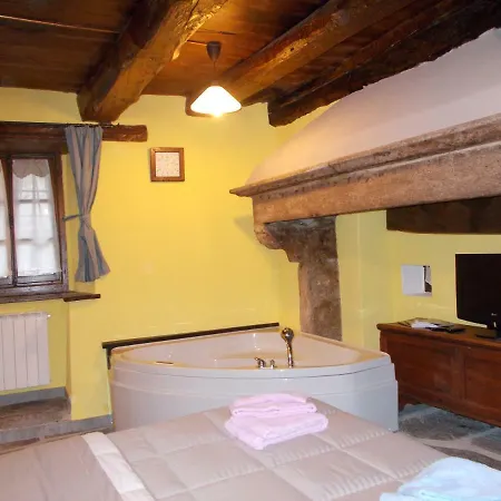 Il Borgo Di Monica Vakantiehuis Domodossola